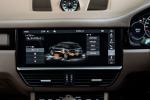 Porsche Cayenne Turbo 2018 года (JP)